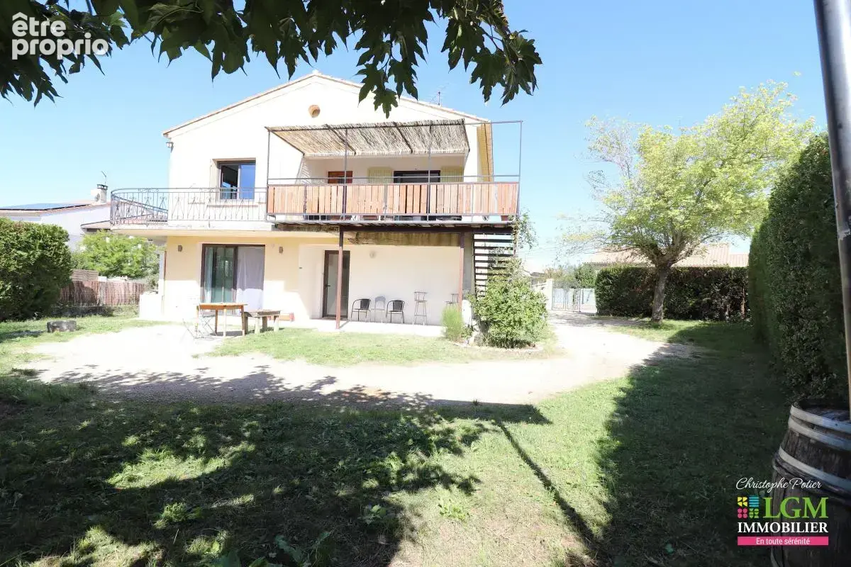 VALRÉAS (84) - Maison familiale lumineuse de 173 m² avec 4 chambres au fort potentiel d'aménagement - photo 2