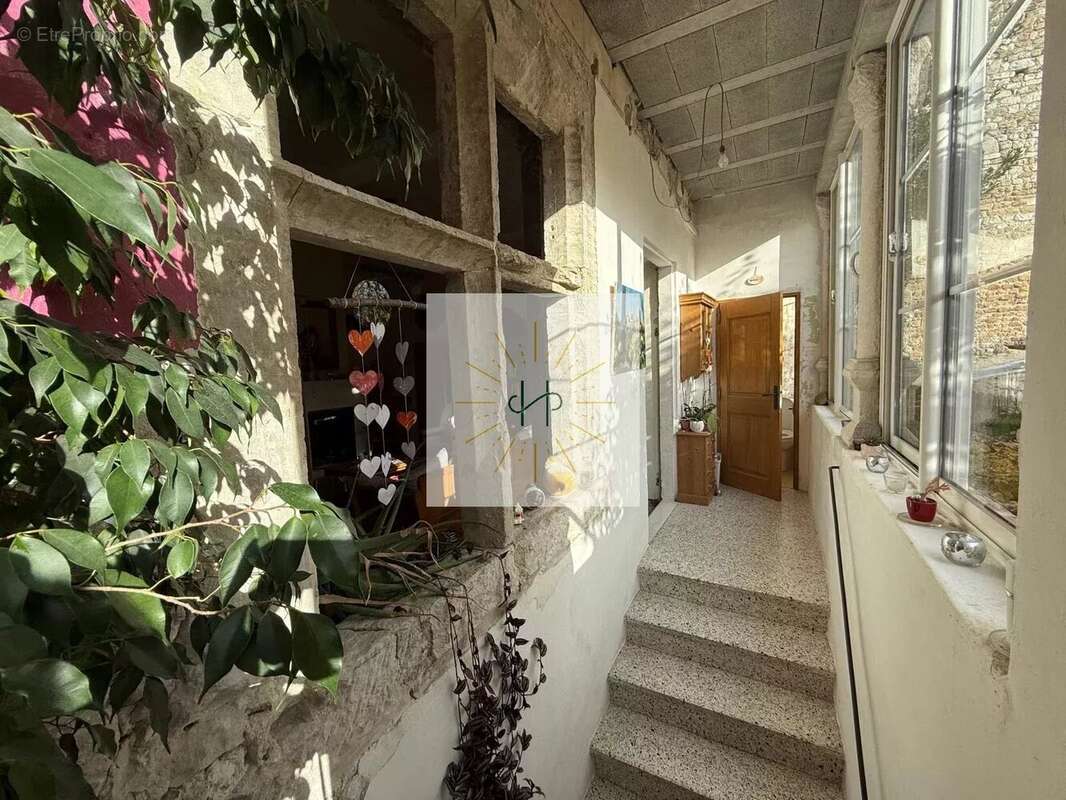 Maison à MONTELIMAR