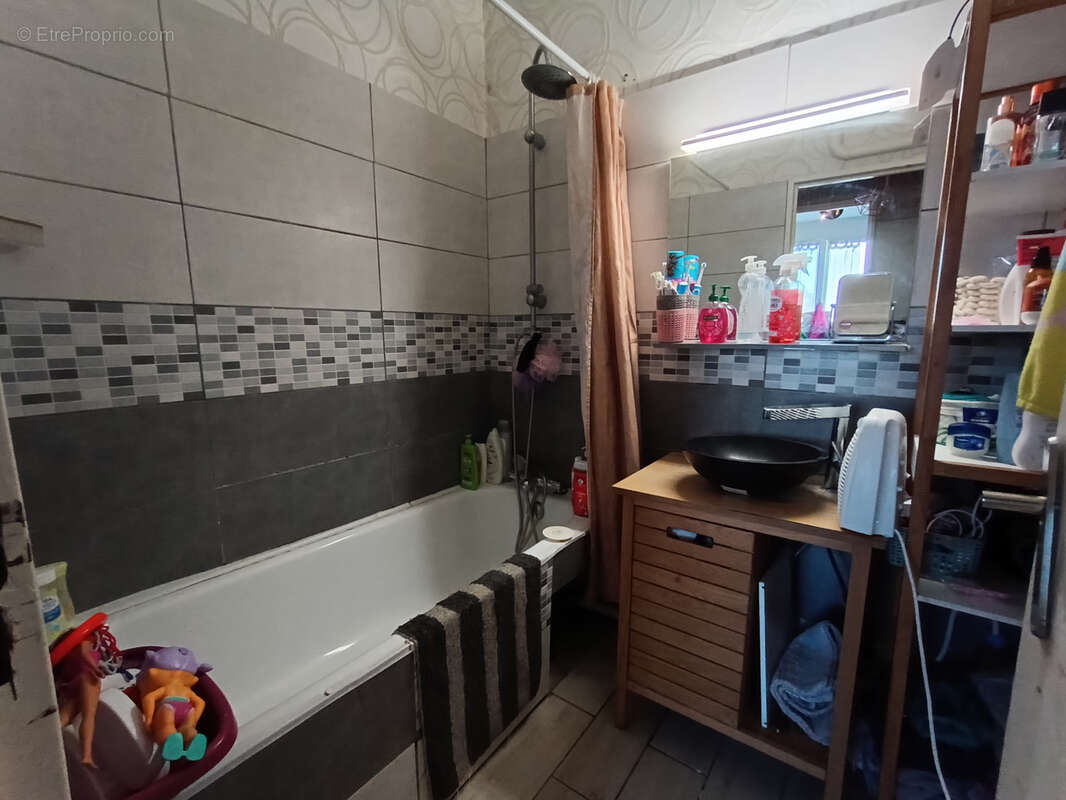 Appartement à HEROUVILLE-SAINT-CLAIR