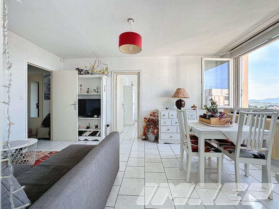 Appartement à MARSEILLE-10E