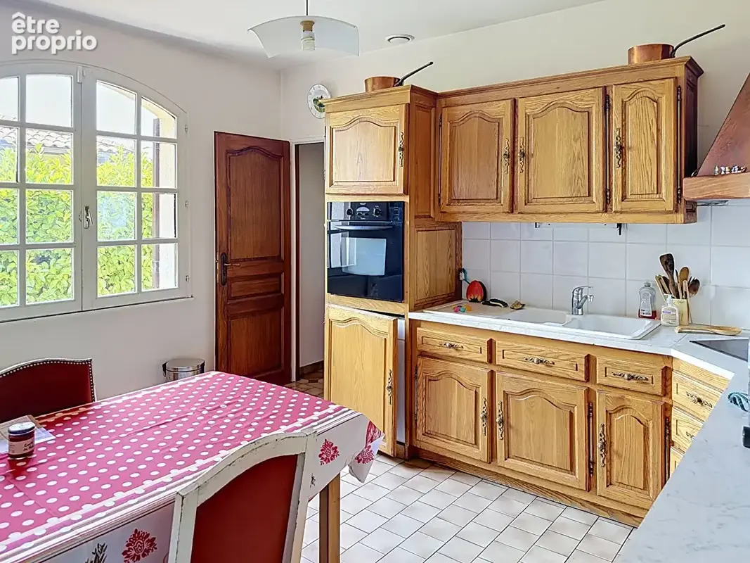 Maison Saint Medard En Jalles 6 pièce(s) 148 m² - photo 6