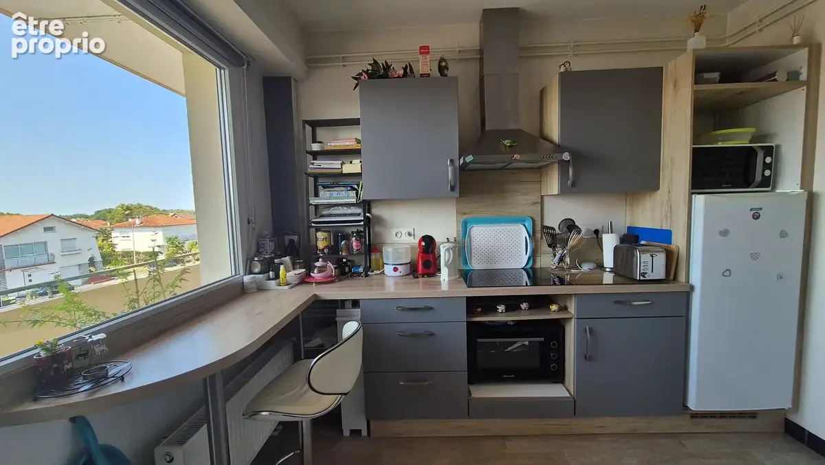 PAU, A VENDRE, Appartement T3 de 80,35 m² avec balcon, cave et garage - photo 4
