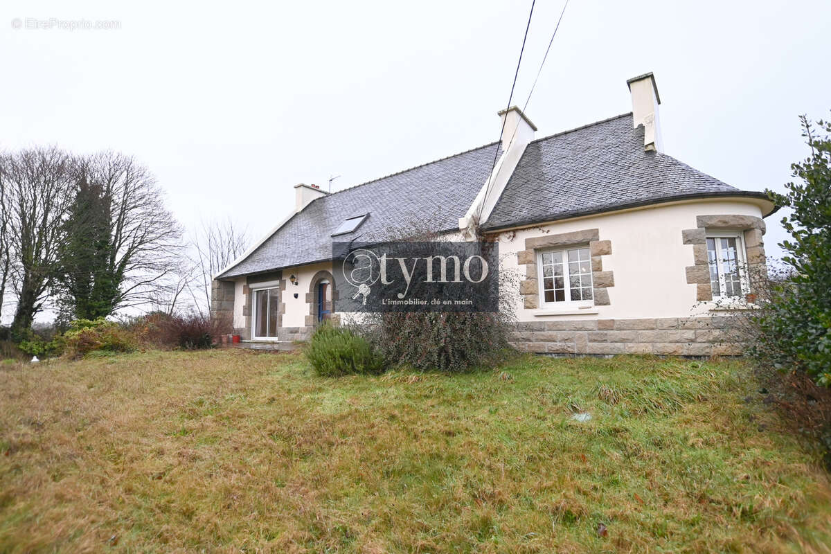 Maison à PLEYBER-CHRIST