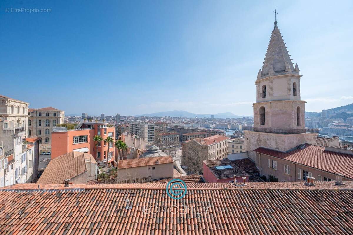 Appartement à MARSEILLE-2E