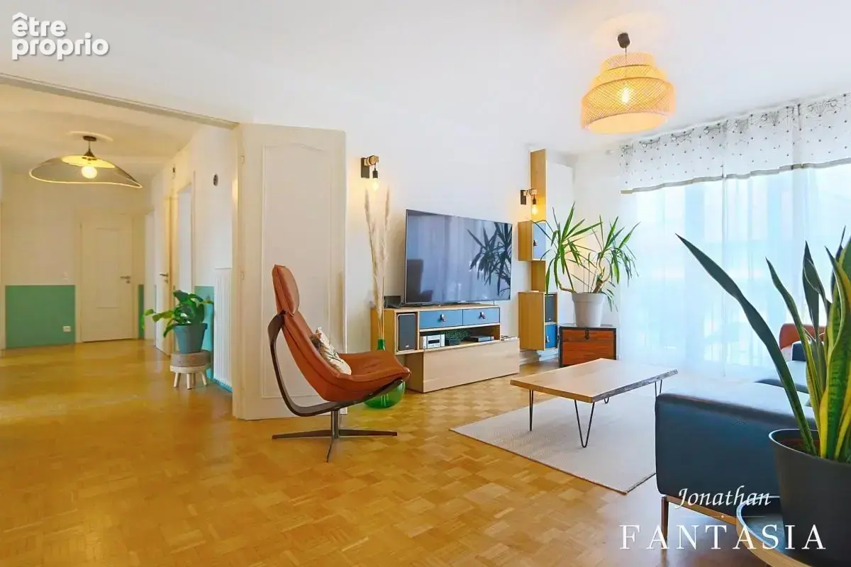 LA MAXE – Maison familiale de 230 m² au sol avec piscine chauffée et généreux espaces extérieurs - photo 4