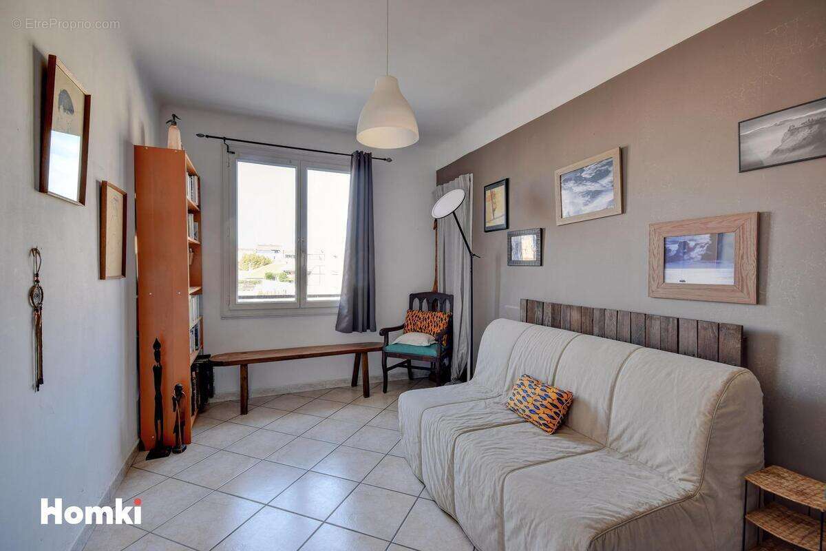 Appartement à MARSEILLE-7E