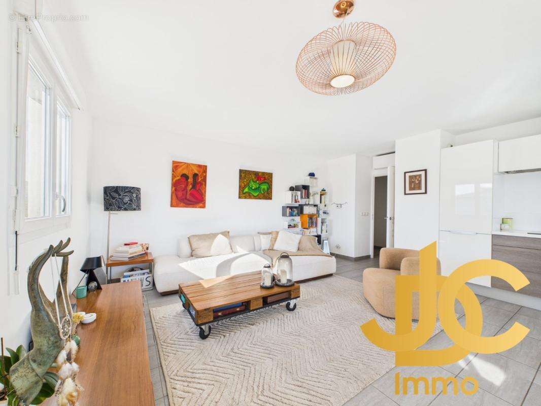 Appartement à LE CANNET