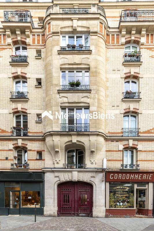 Appartement à PARIS-3E