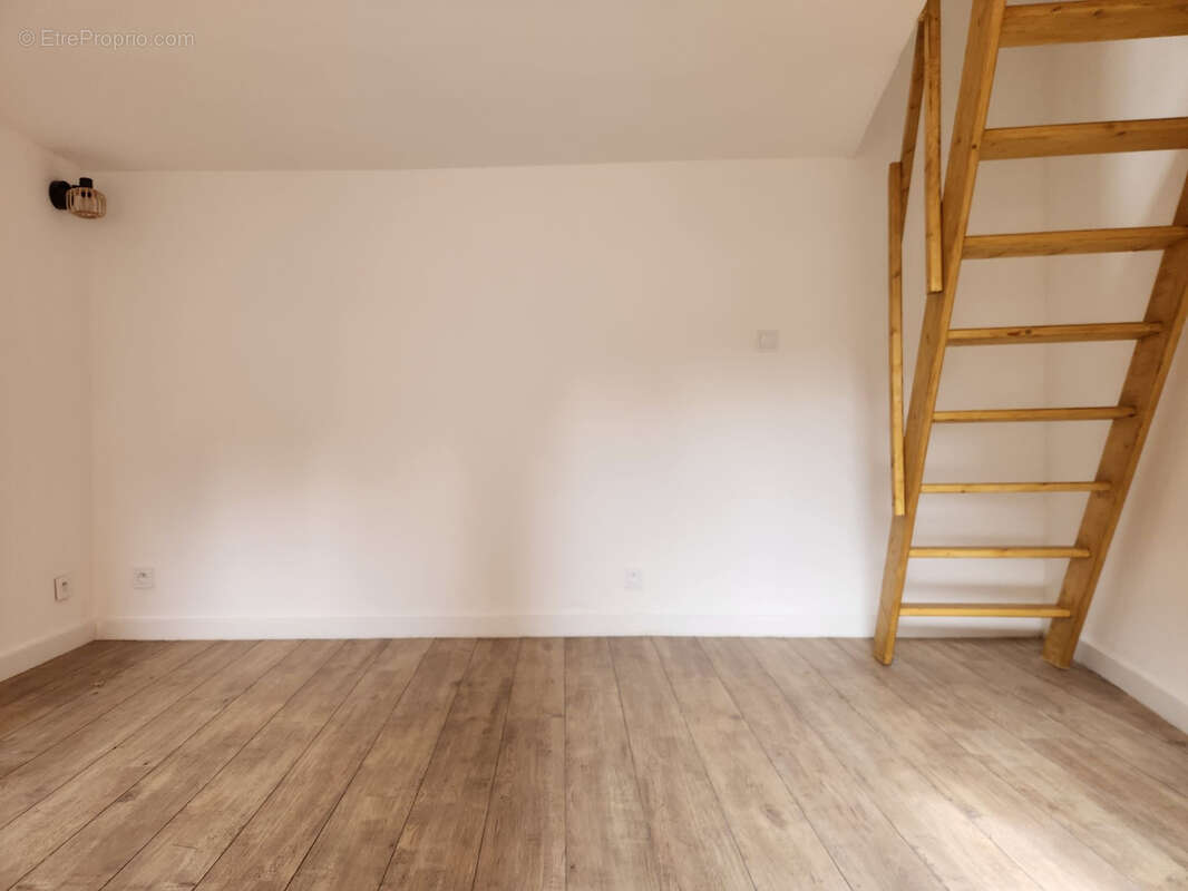 Maison à BORMES-LES-MIMOSAS