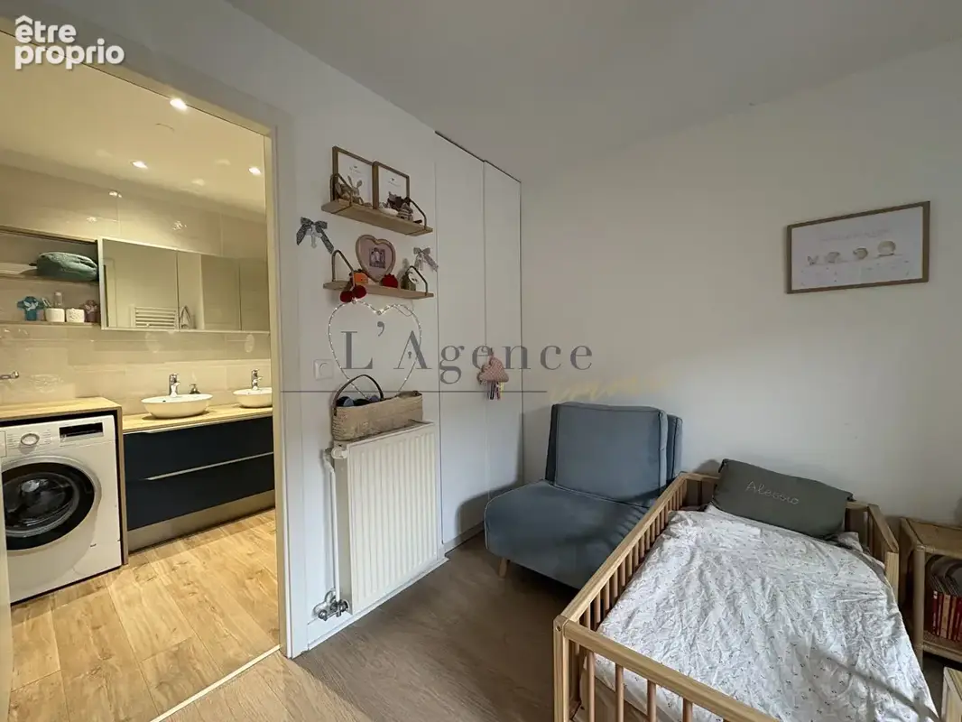 Appartement  4 pièce(s)  85 m² - photo 9