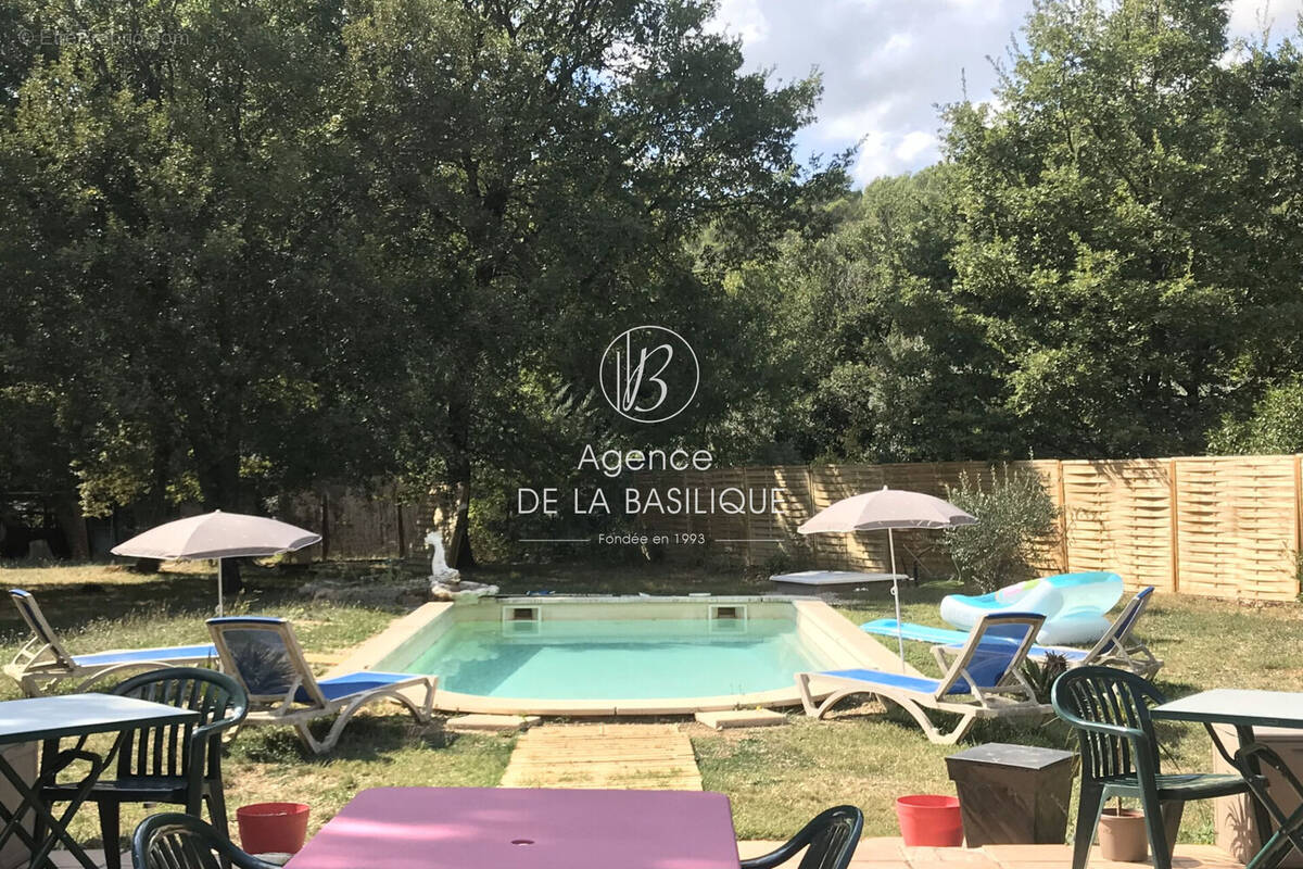 Maison à SAINT-MAXIMIN-LA-SAINTE-BAUME