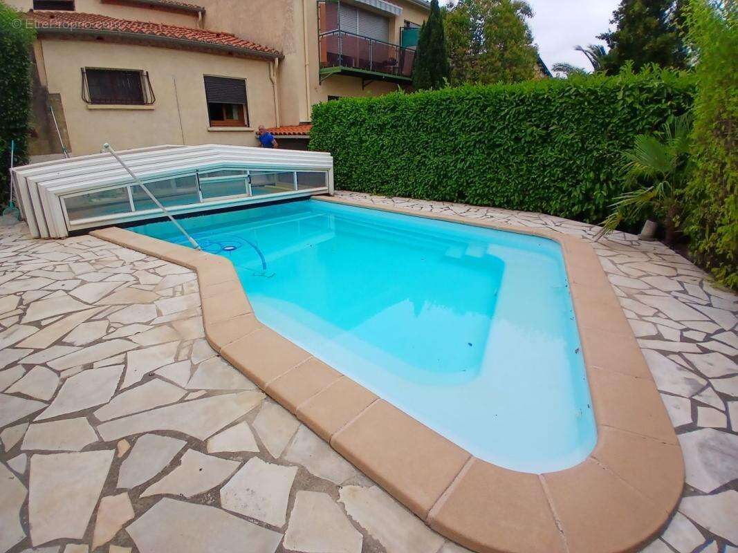 Maison 5 pièces 162 m² à vendre à Ceret (66400) - photo 2