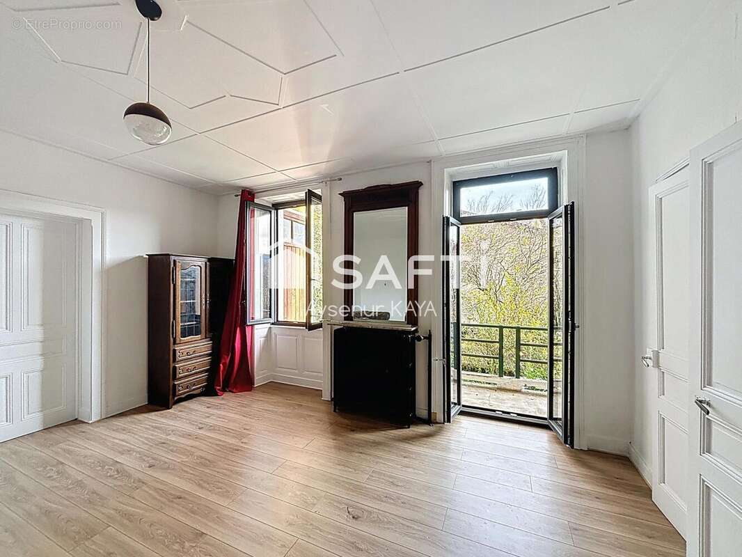 Photo 4 - Maison à RAVILLOLES