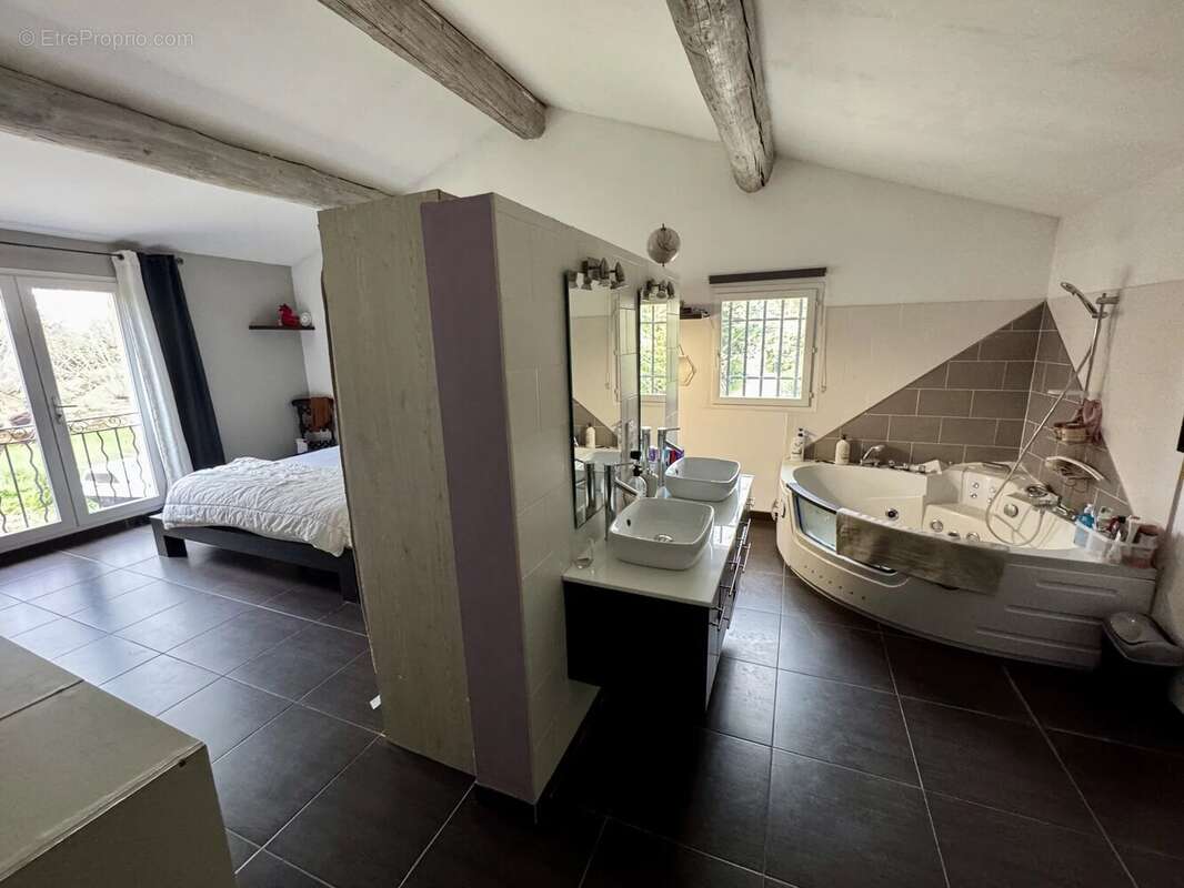 Maison à SALON-DE-PROVENCE