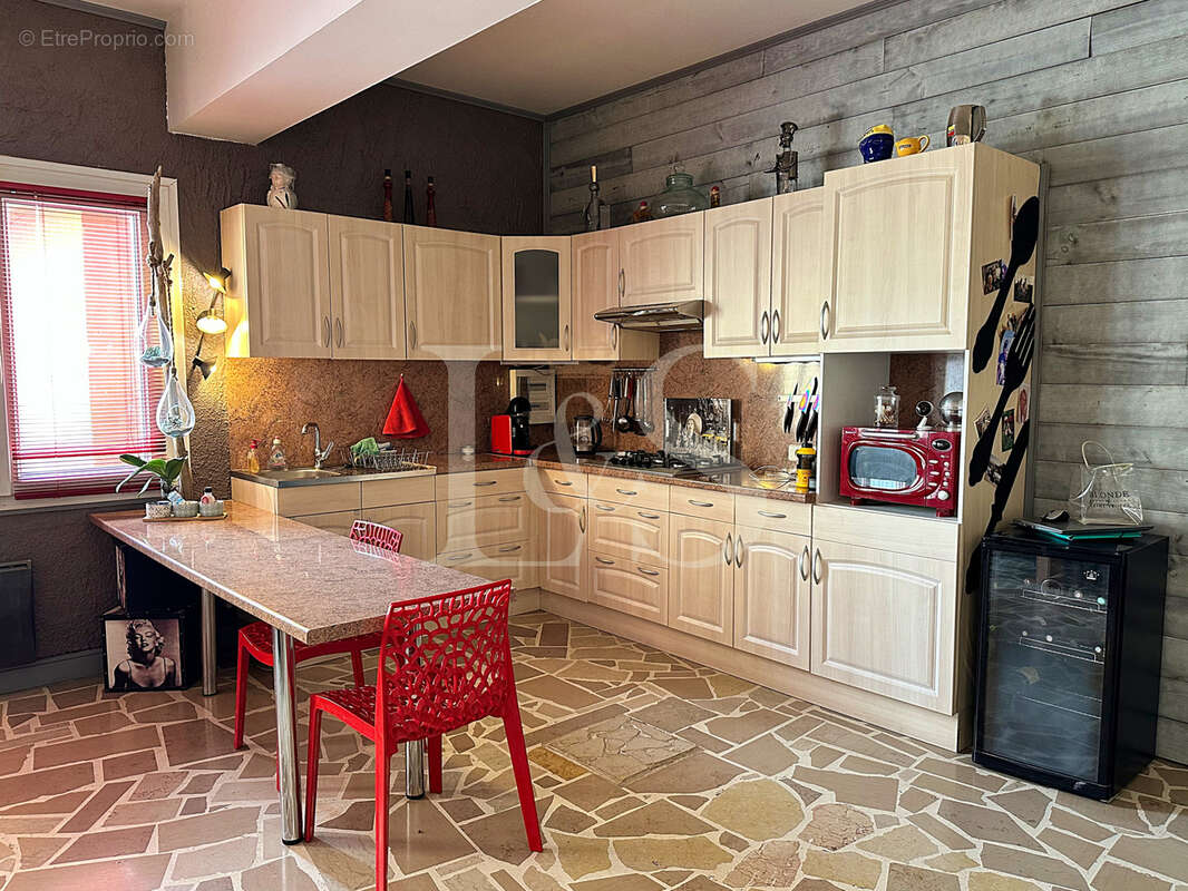 Appartement à SUZE-LA-ROUSSE