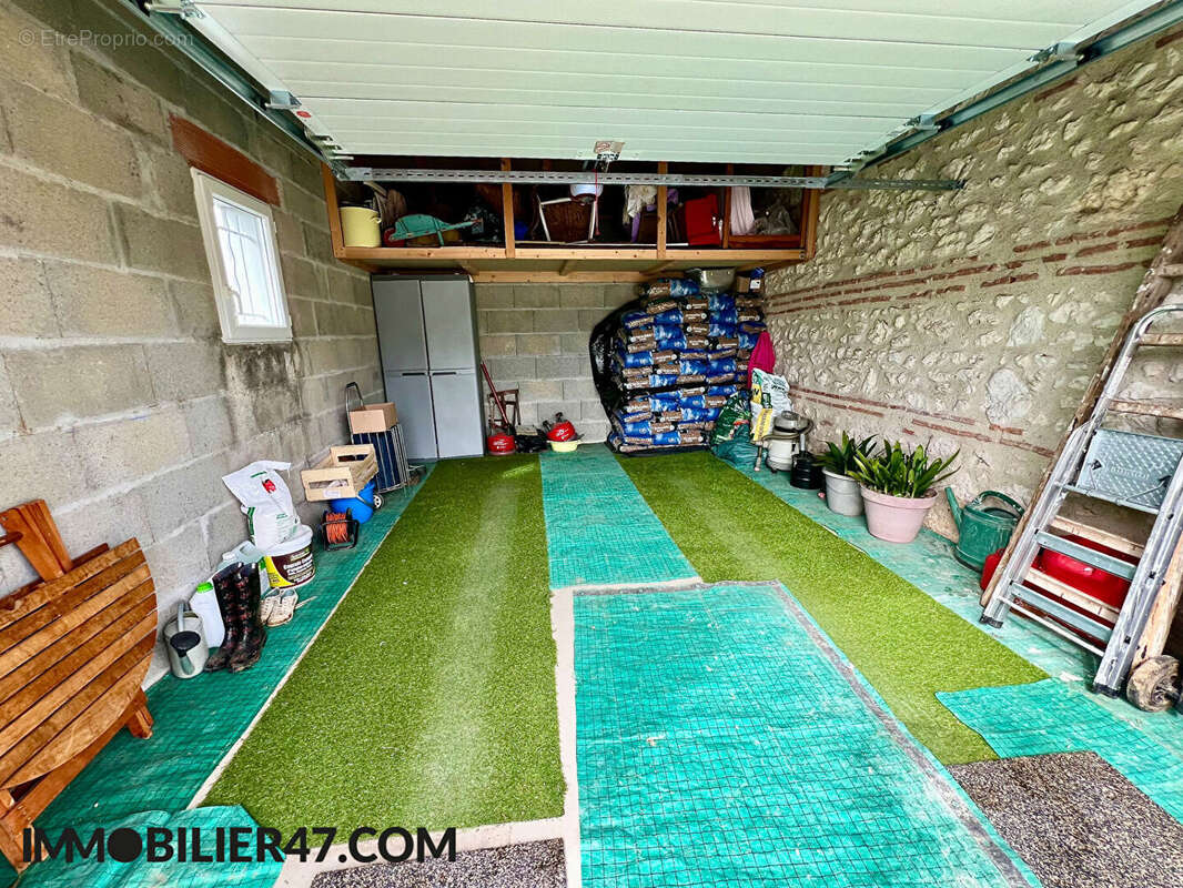 Maison à SAINTE-LIVRADE-SUR-LOT