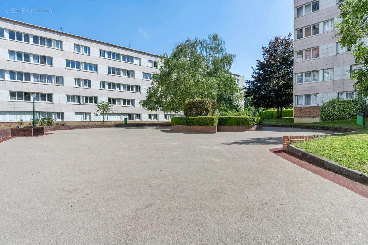 Appartement à RUEIL-MALMAISON