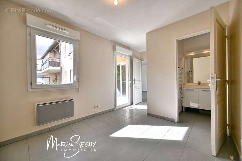 Appartement à CRAPONNE