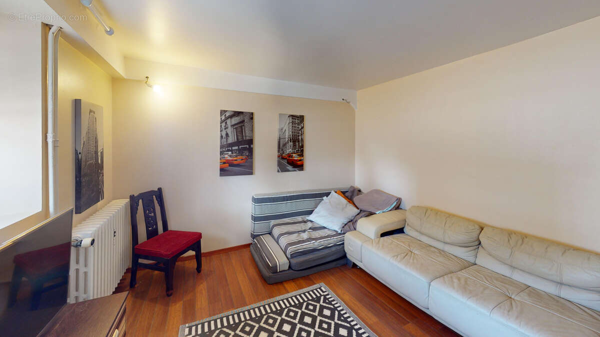 Maison à LUC-LA-PRIMAUBE