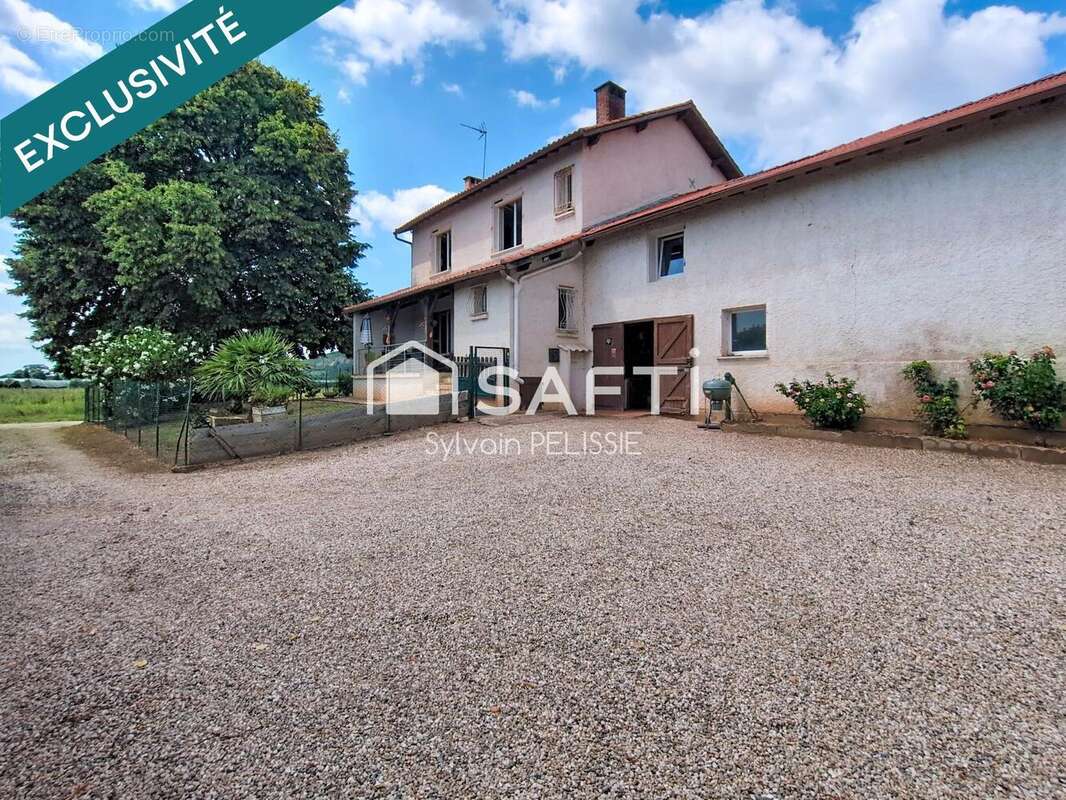 Photo 3 - Maison à LIZAC