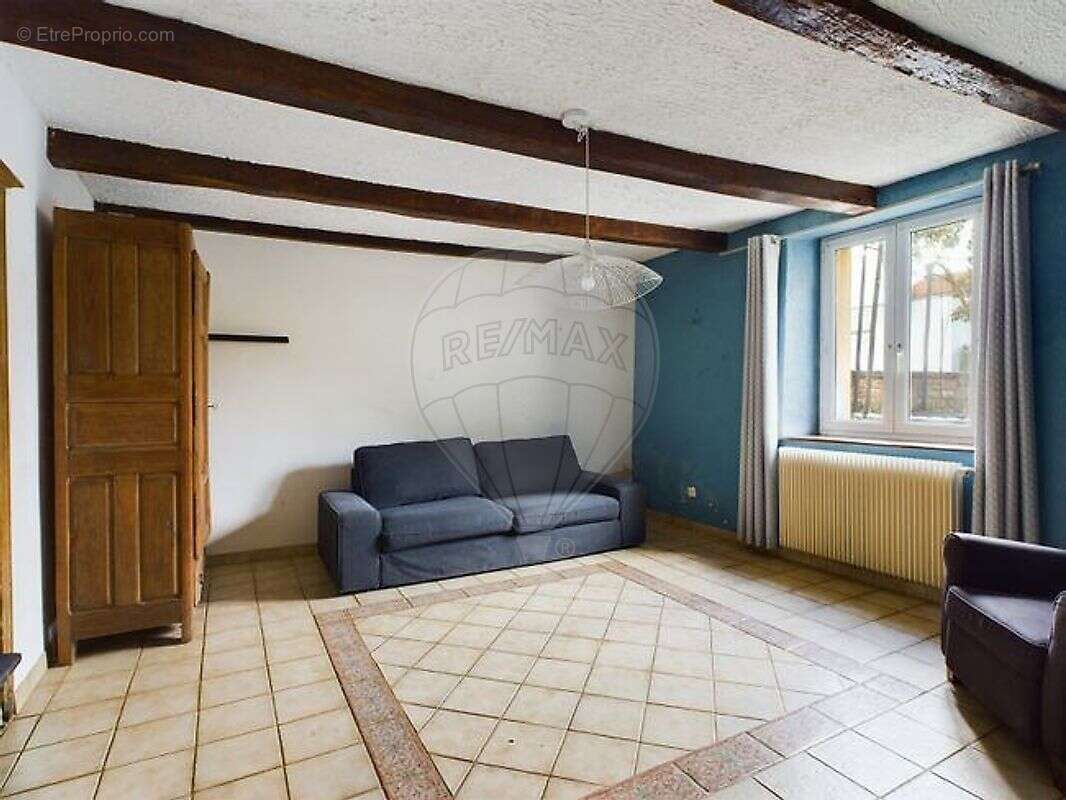 Maison à COSNES-ET-ROMAIN