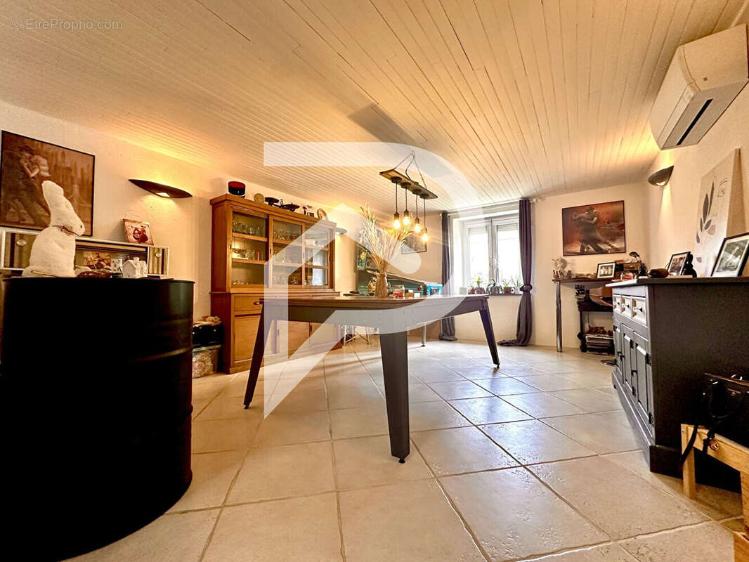 Maison à THIEBAUMENIL