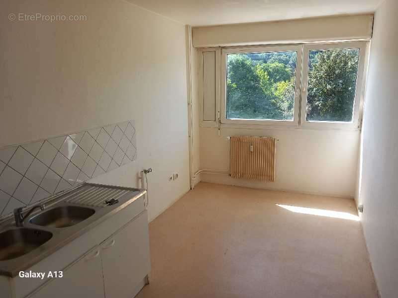 Appartement 80 m² à Audincourt  - photo 3