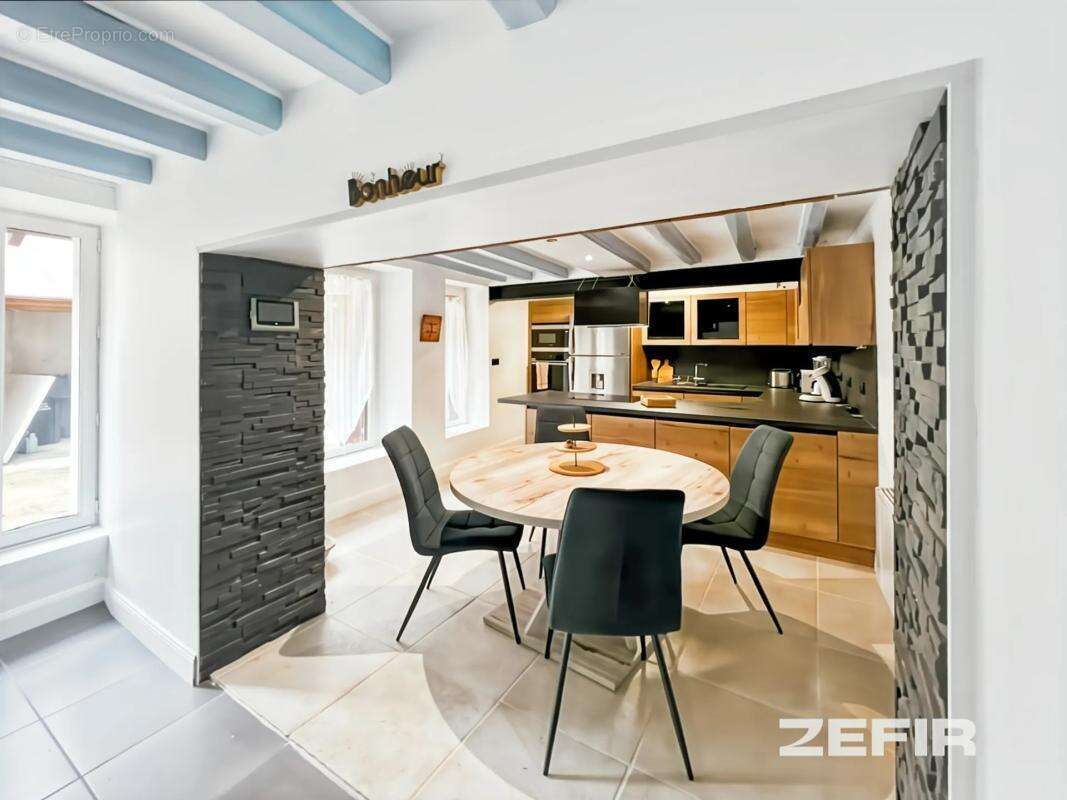 Maison à JOUY-SUR-MORIN