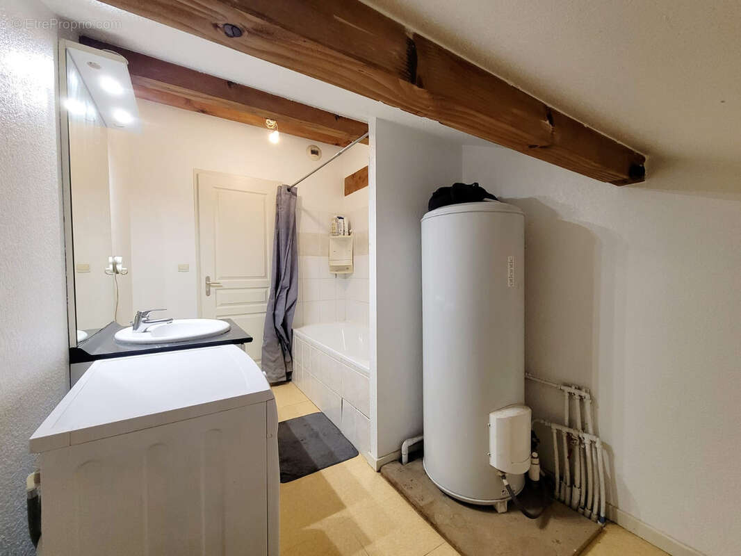 Appartement à JASSANS-RIOTTIER