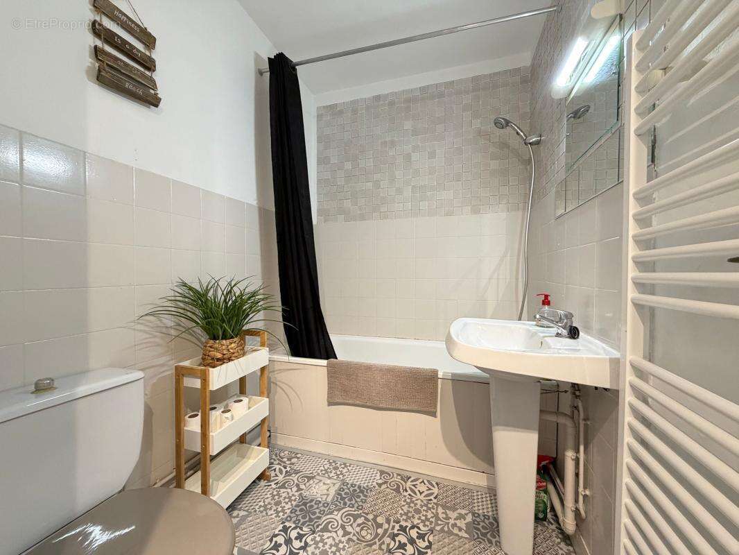 Superbe STUDIO rénové à 100 m plage de Nauzan - photo 13