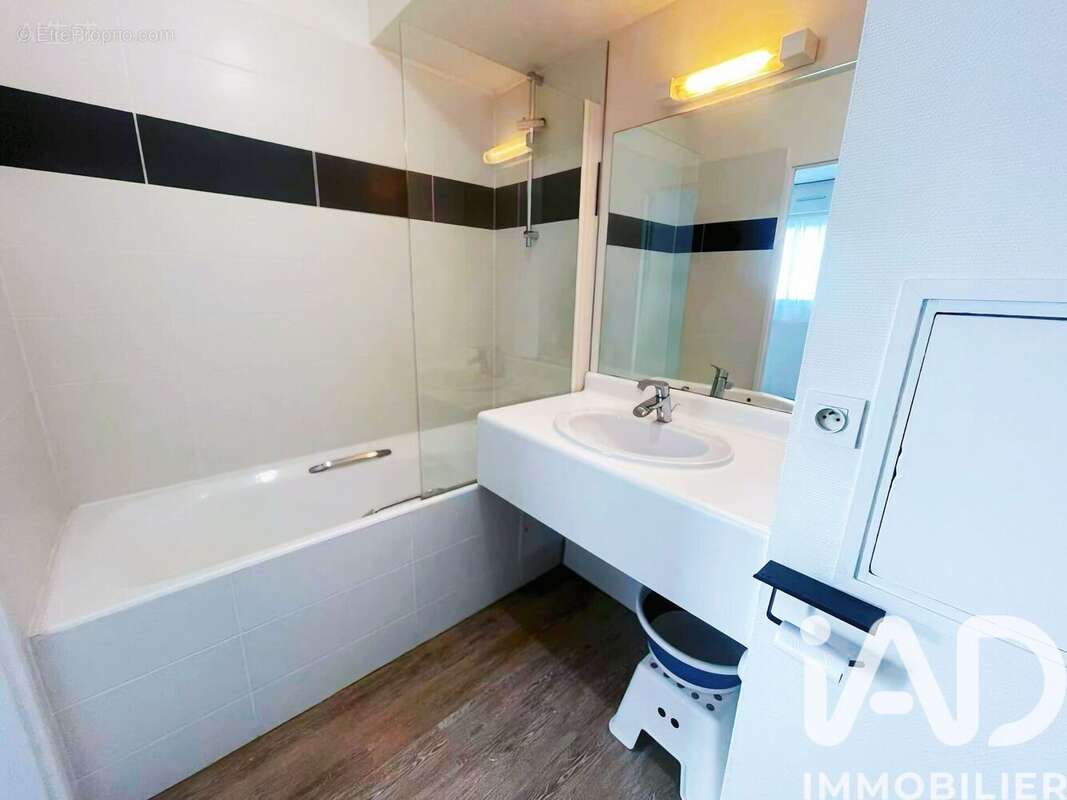 Photo 8 - Appartement à SURESNES