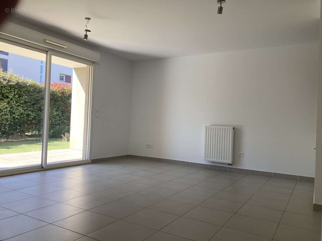 Appartement à HYERES