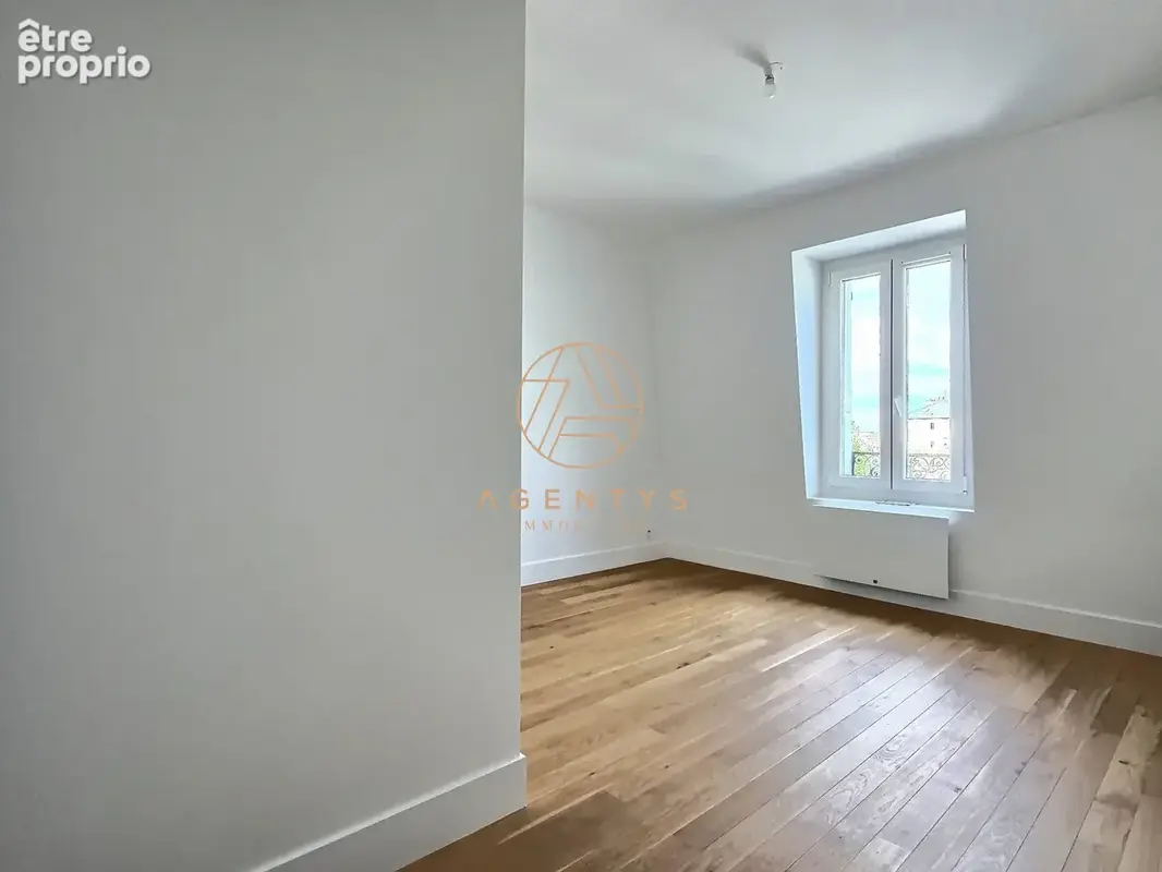 Appartement 40 m² à Saint-Maur-Des-Fosses  - photo 2