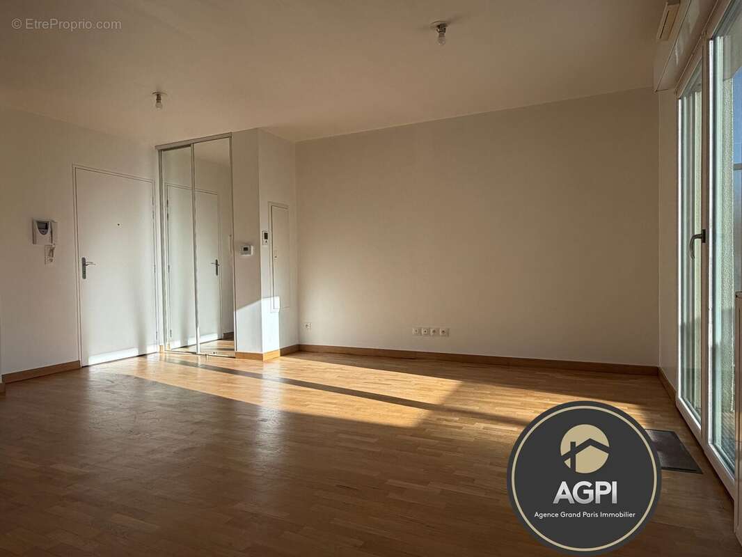 Appartement à SAINT-REMY-LES-CHEVREUSE