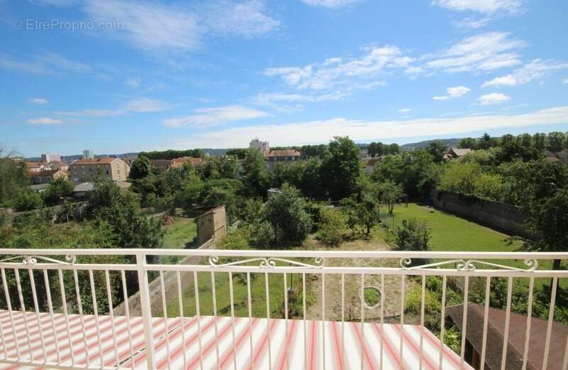 Maison à vendre 9 pièces MONTLUCON (03) - photo 2