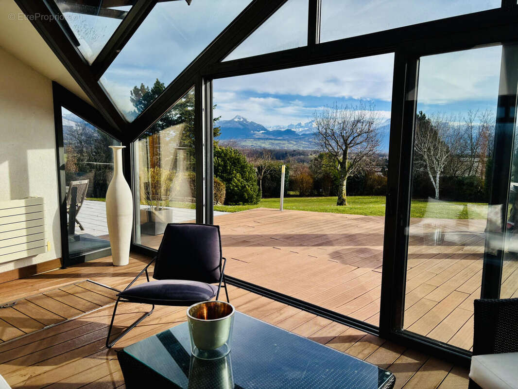 2 véranda - Maison à VETRAZ-MONTHOUX