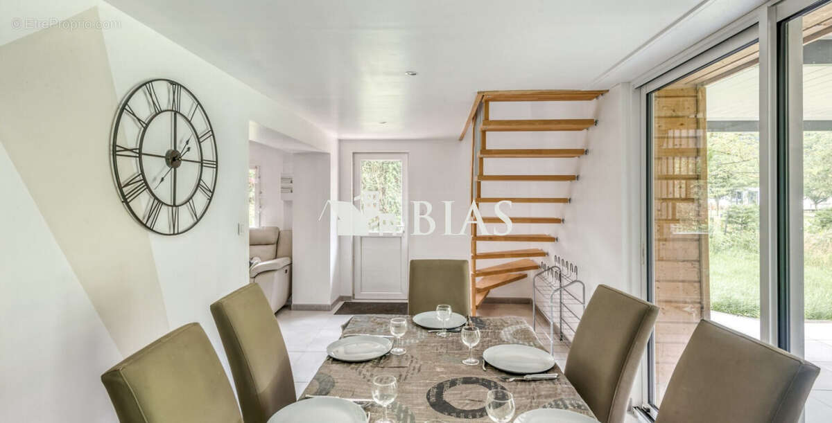 Maison à JUMIEGES