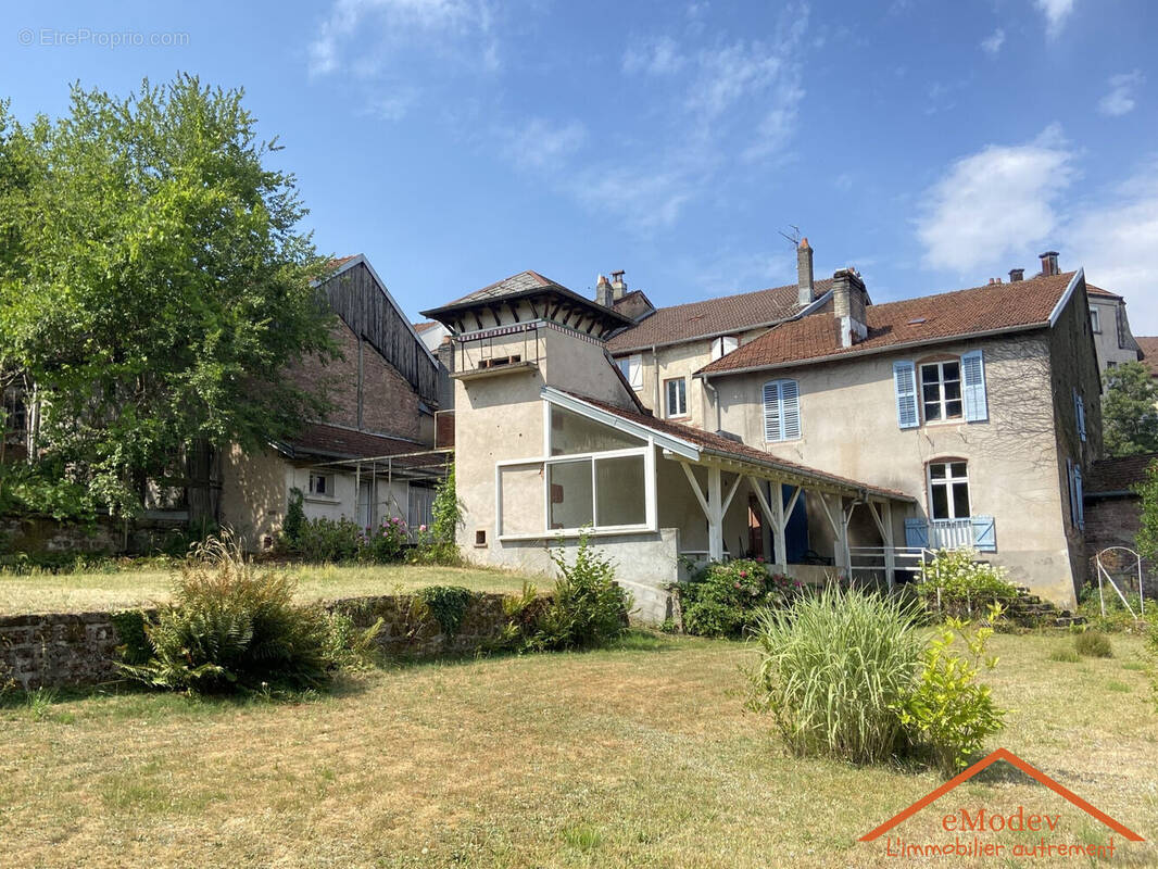 Maison à BRUYERES