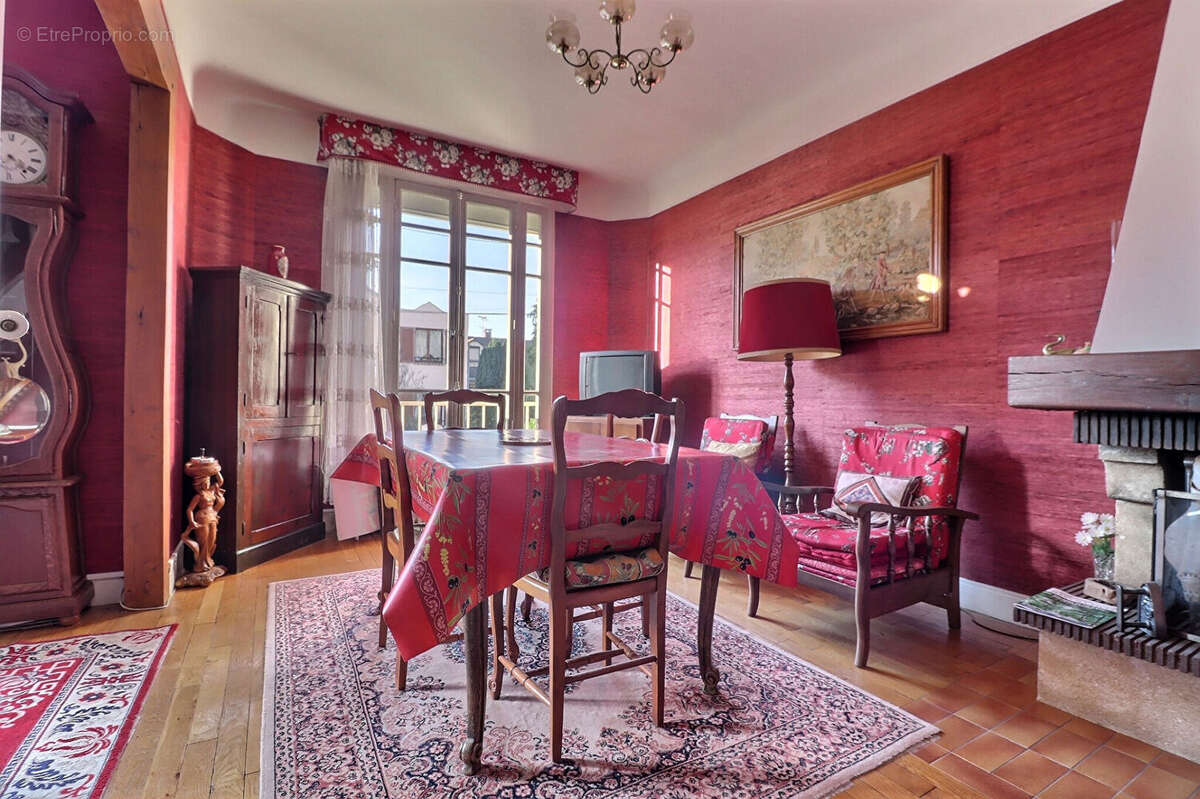 Maison à SAINT-LEU-LA-FORET