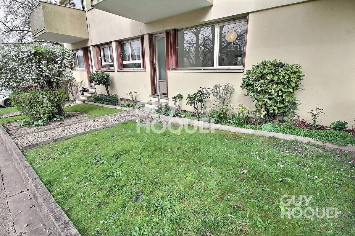 Appartement à CHAVILLE