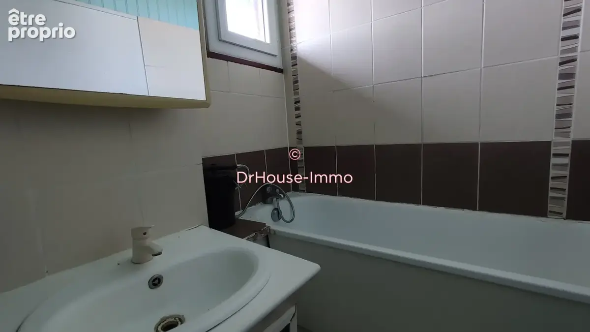 Maison 8 pièces 165 m² à vendre à Saint-Maixant (33490) - photo 14
