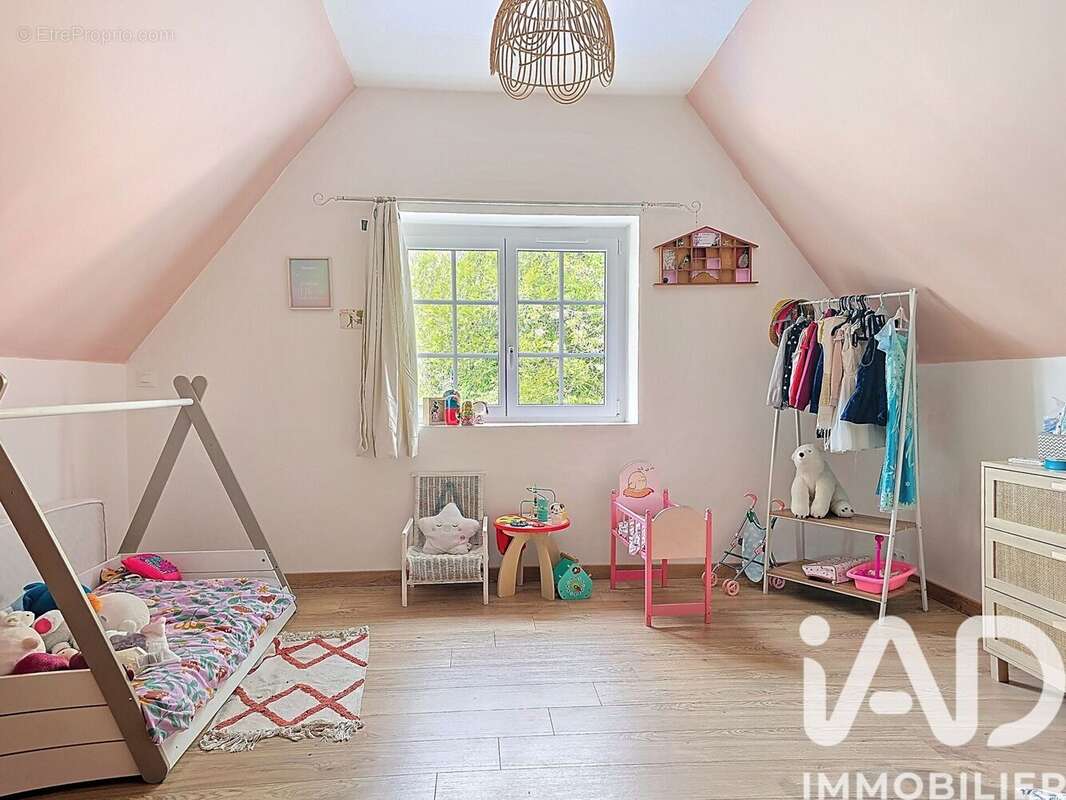 Photo 8 - Maison à LIVRE-SUR-CHANGEON