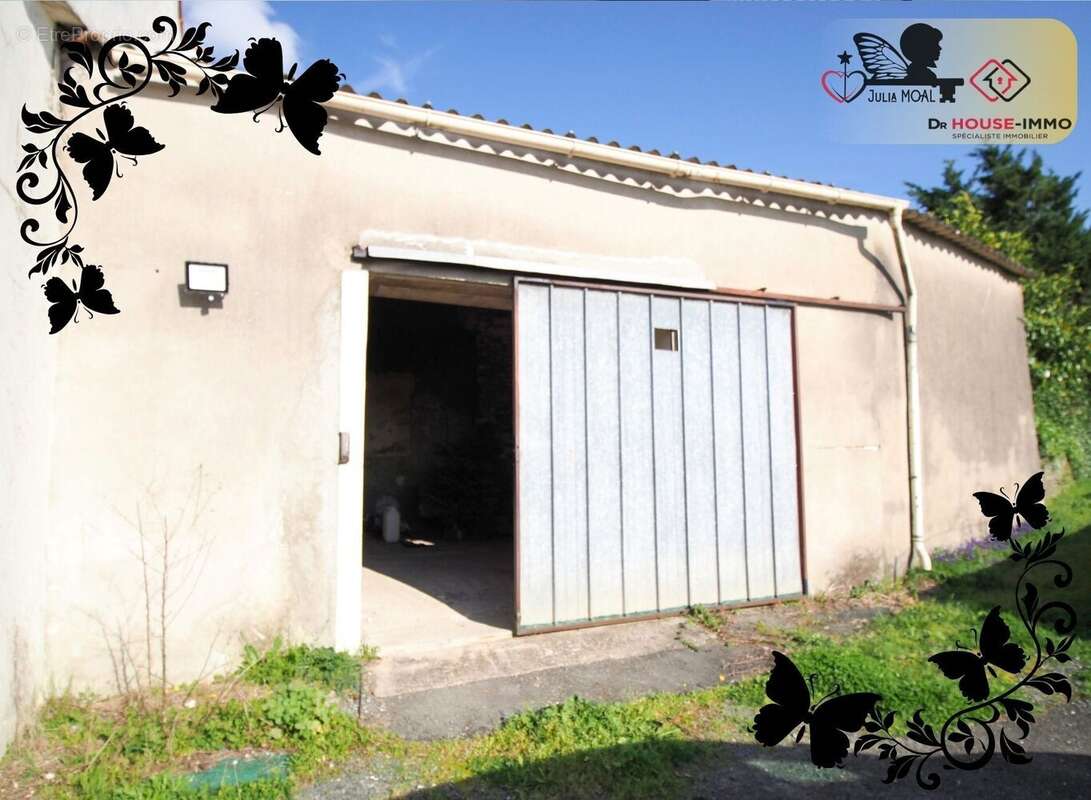 Maison à MOUZEUIL-SAINT-MARTIN