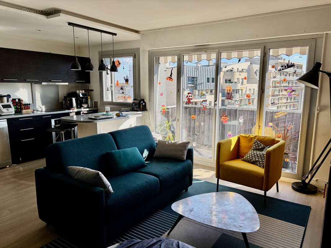 Appartement à CHARENTON-LE-PONT