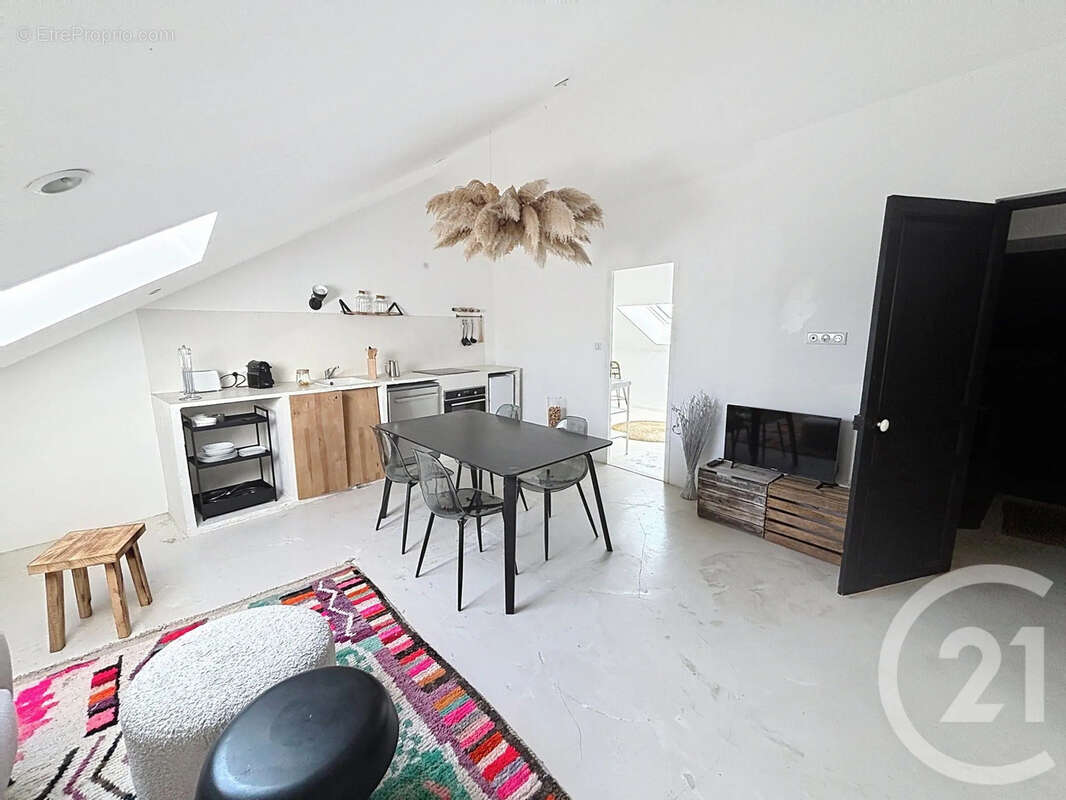 Maison 197 m² à Magenta  - photo 14