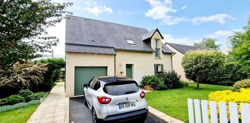 Maison à NOYERS-BOCAGE