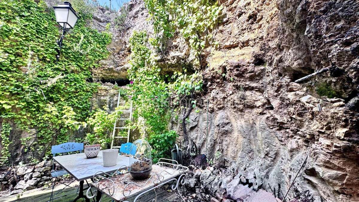 ACHAT Maison de 3 chambres avec vue panoramique sur la vallée à 83143 Le Val - photo 11