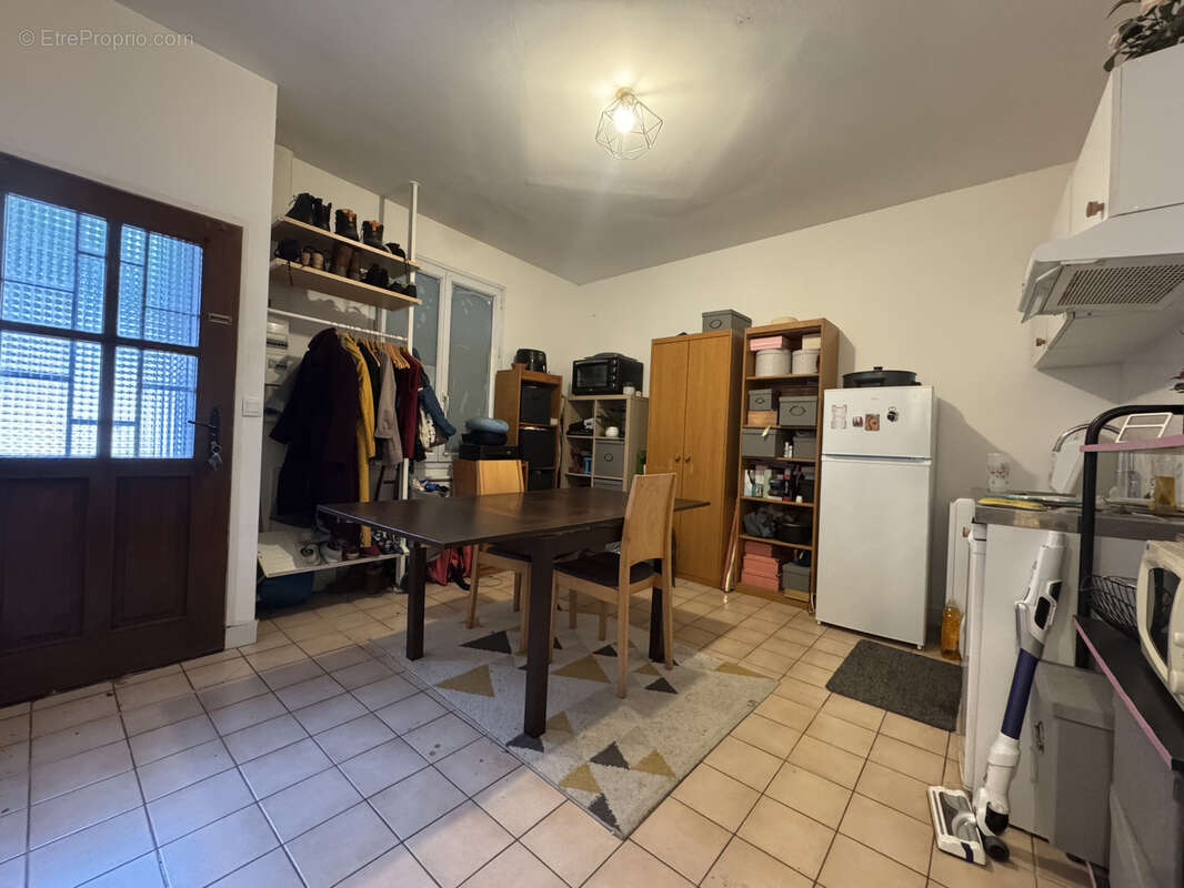 Appartement à SARTROUVILLE