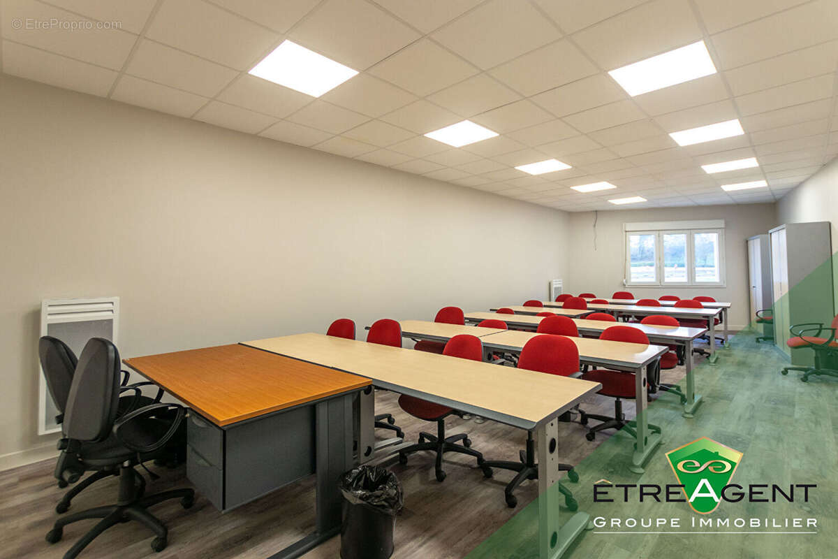 Commerce à MANTES-LA-VILLE