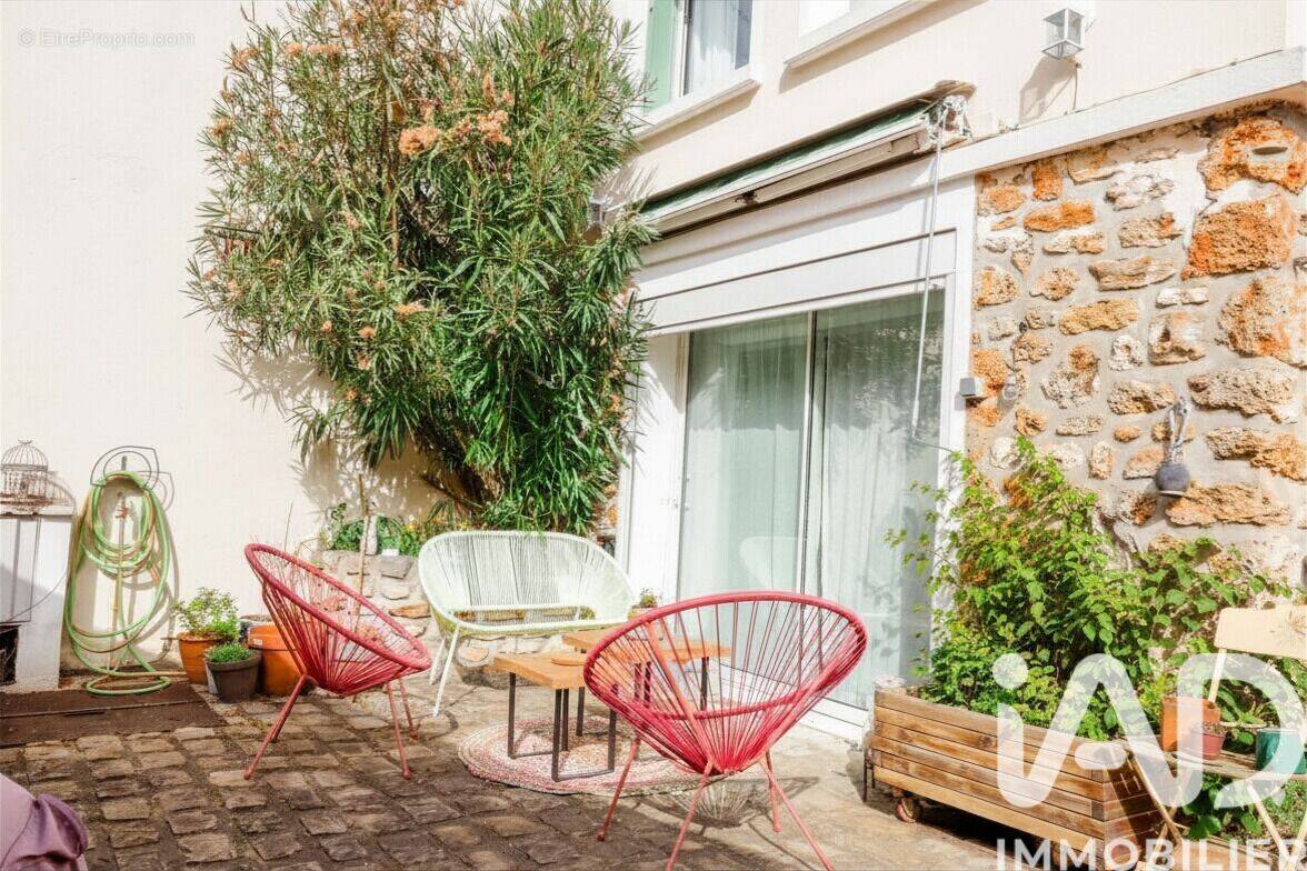 Photo 1 - Maison à SAULX-LES-CHARTREUX